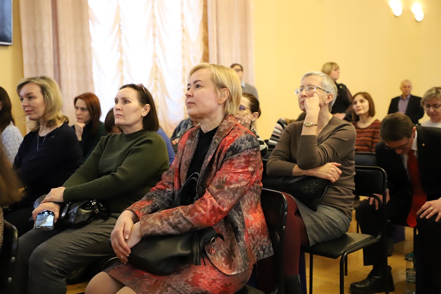 Гости конференции.jpg Гости конференции.jpg
